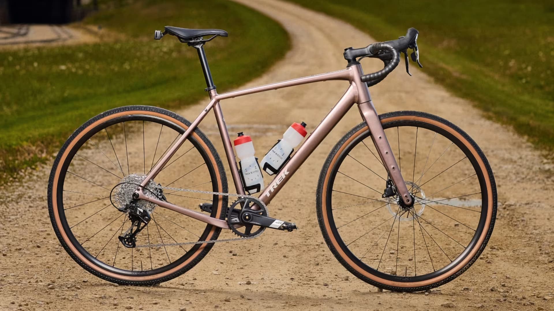 Trek-Checkpoint-ALR-Gen-3-Gravelbike-.jpg